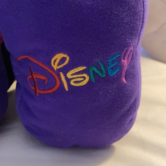 Minnie Mouse Stuffed Doll - Picture 2 of 13